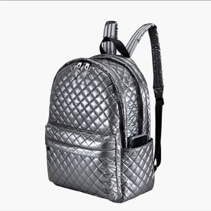 NEW Oliver Thomas quilted bookbag!!